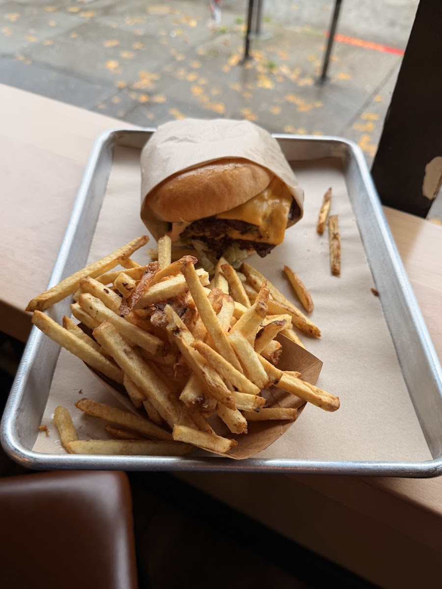 Hi-Way Burger & Fry-4