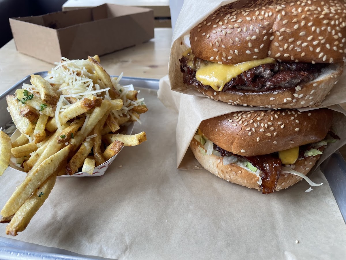 Hi-Way Burger & Fry-6